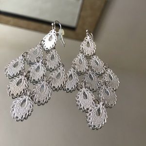 Light weight long silver color leaf earrings